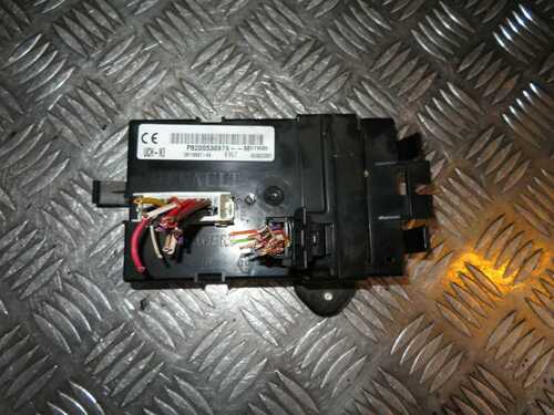 VAUXHALL VIVARO RENAULT TRAFIC 01-14 BCM BODY CONTROL MODULE ECU P8200530976--M