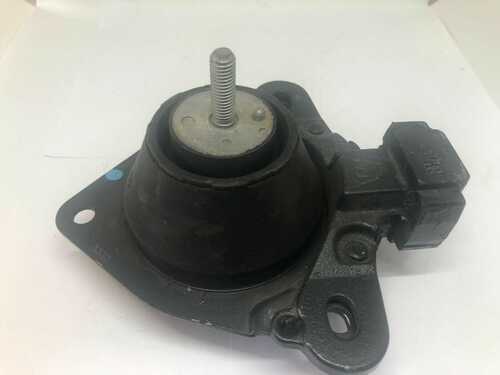 RENAULT LAGUNA 1 HATCHBACK AND ESTATE  PETROL DIESEL ENGINE MOUNTING  7700824265