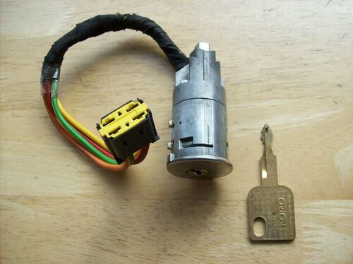 Renault Clio Ignition switch barrel and key